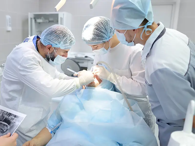 Chirurgia orale a Prato: interventi mirati, sicuri e meno invasivi